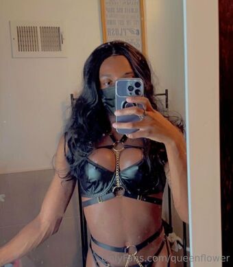 queenflower Nahé Úniky OnlyFans Fotka 1