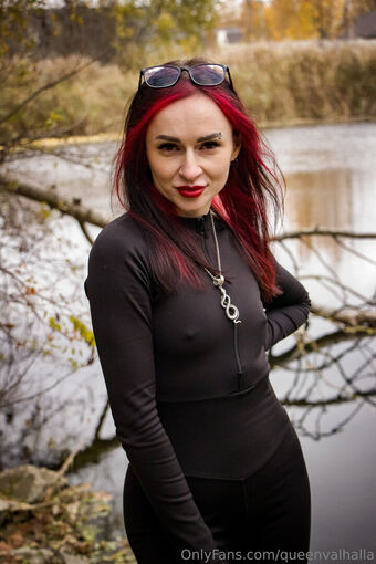 queenvalhalla Nahé Úniky OnlyFans Fotka 3