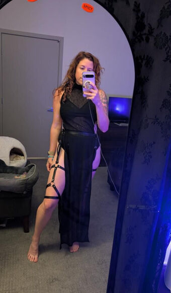 Renee Nahé Úniky OnlyFans Fotka 31