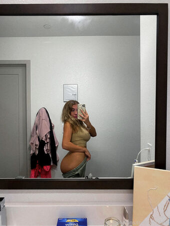 Rochelllle Nahé Úniky OnlyFans Fotka 31