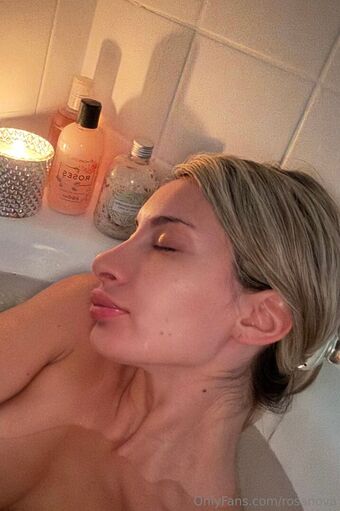 rosanova Nahé Úniky OnlyFans Fotka 4