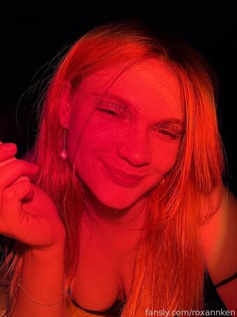 roxannken Nahé Úniky OnlyFans Fotka 30