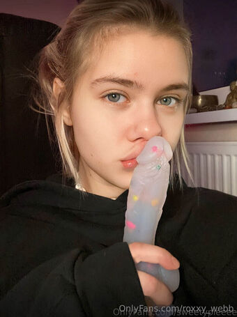 roxxy_webb