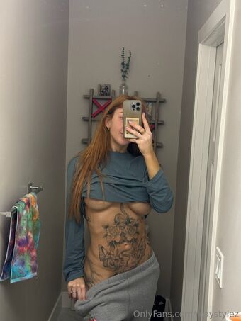Roxy Delani Nahé Úniky OnlyFans Fotka 25