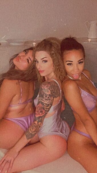 Roxy Ryder Nahé Úniky OnlyFans Fotka 22