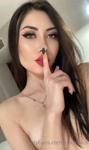 roxychics Nahé Úniky OnlyFans Fotka 8