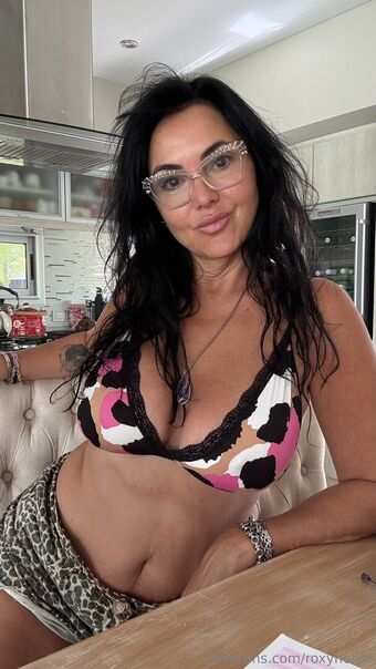 roxynerea Nahé Úniky OnlyFans Fotka 8