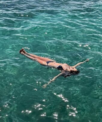 Ruby Eum Nahé Úniky OnlyFans Fotka 19