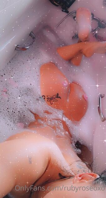 ruby-rosevip Nahé Úniky OnlyFans Fotka 22