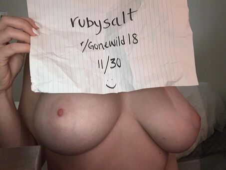 Rubysalt Nahé Úniky OnlyFans Fotka 8