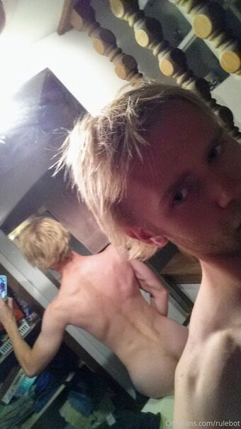 rulebot Nahé Úniky OnlyFans Fotka 8