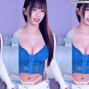 s201111 Nahé Úniky OnlyFans Fotka 18