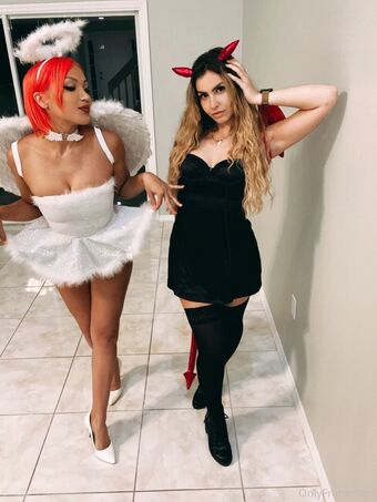 Salina De La Renta Nahé Úniky OnlyFans Fotka 73