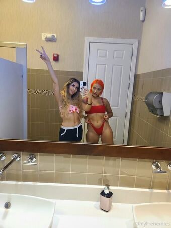 Salina De La Renta Nahé Úniky OnlyFans Fotka 74