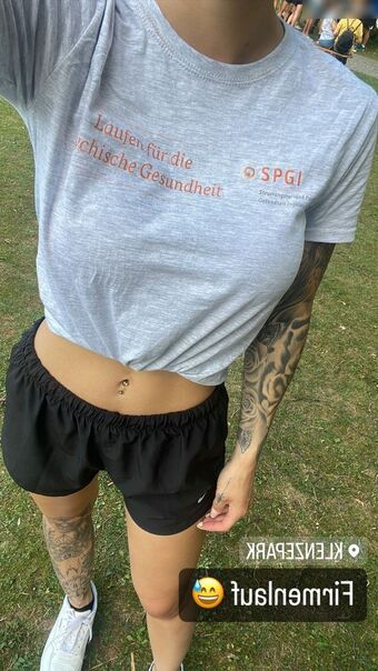 Sandra Peterhoff Nahé Úniky OnlyFans Fotka 3