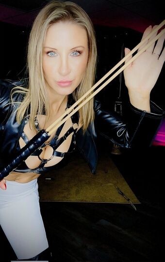 Sarah Wright Nahé Úniky OnlyFans Fotka 126