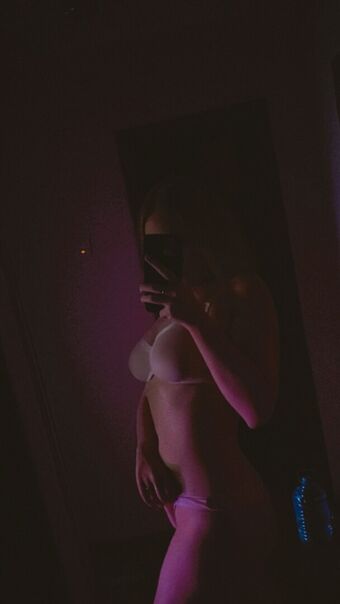 Selfika Nahé Úniky OnlyFans Fotka 20
