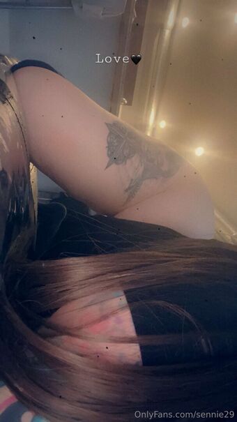 sennie29 Nahé Úniky OnlyFans Fotka 6