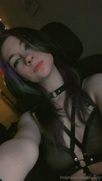 shadely Nahé Úniky OnlyFans Fotka 20