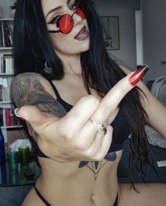 Shadows.sight Nahé Úniky OnlyFans Fotka 4
