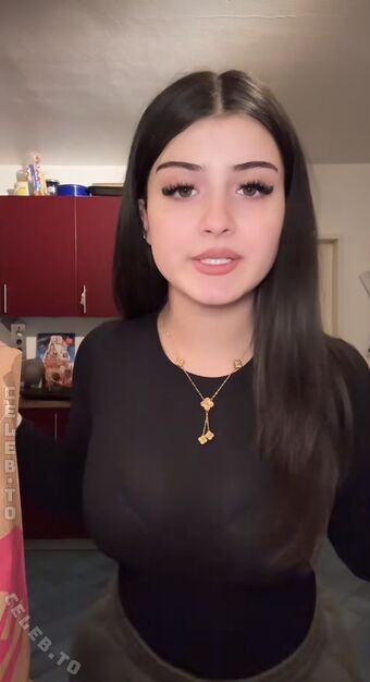 Shathi Nahé Úniky OnlyFans Fotka 16