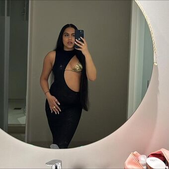 Sim Patel Nahé Úniky OnlyFans Fotka 30
