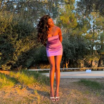 Simone Ashley Nahé Úniky OnlyFans Fotka 114