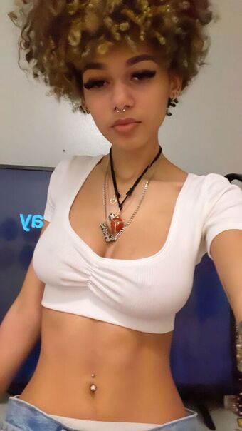 sinherself Nahé Úniky OnlyFans Fotka 3