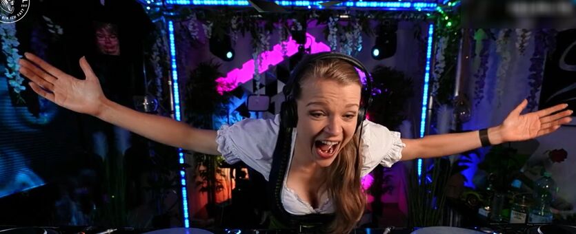 Sintica Nahé Úniky OnlyFans Fotka 51