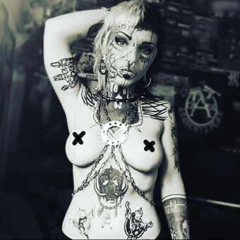 Skørmo Nahé Úniky OnlyFans Fotka 2