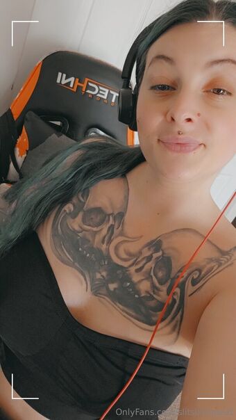 slitslxtrepeat Nahé Úniky OnlyFans Fotka 1