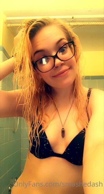 smashedash Nahé Úniky OnlyFans Fotka 34