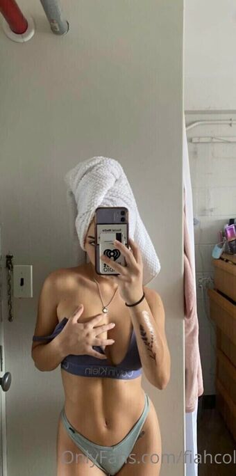 Sofia Cola Nahé Úniky OnlyFans Fotka 8