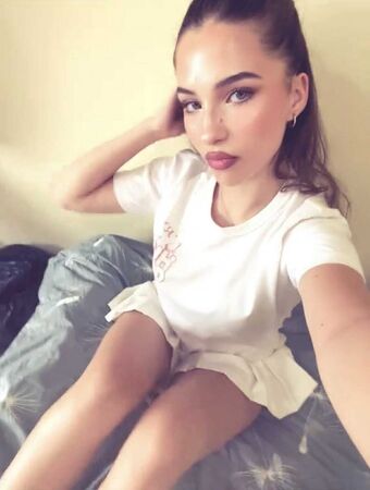 Sofia Pop Nahé Úniky OnlyFans Fotka 4