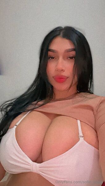 sofie_juggs Nahé Úniky OnlyFans Fotka 14