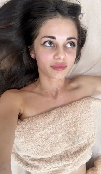 SolorUlia Nahé Úniky OnlyFans Fotka 7