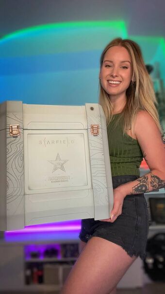 Sonja Reid Nahé Úniky OnlyFans Fotka 39