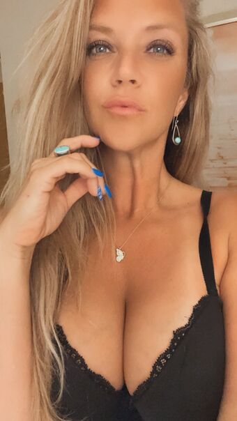 sonnirae Nahé Úniky OnlyFans Fotka 11