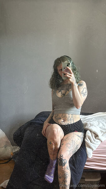 soyworm Nahé Úniky OnlyFans Fotka 41