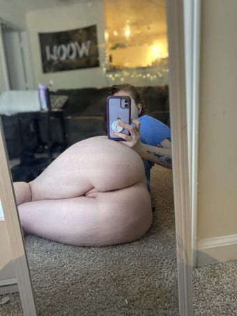 Space Mom Nahé Úniky OnlyFans Fotka 12