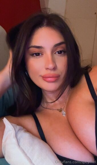 spcymel Nahé Úniky OnlyFans Fotka 16
