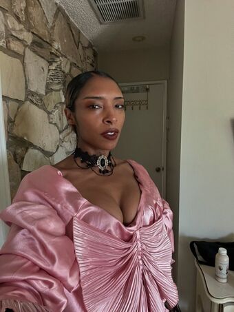 Spellling Nahé Úniky OnlyFans Fotka 53