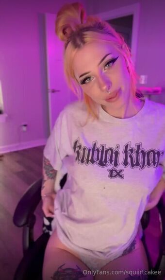 sqrtcake Nahé Úniky OnlyFans Fotka 13