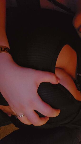SquishyBf Nahé Úniky OnlyFans Fotka 12