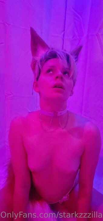starkzzzilla Nahé Úniky OnlyFans Fotka 28
