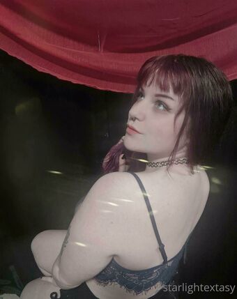 starlightextasy Nahé Úniky OnlyFans Fotka 7