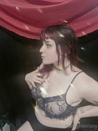 starlightextasy Nahé Úniky OnlyFans Fotka 11