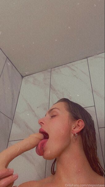 Stepsistaaa Nahé Úniky OnlyFans Fotka 1