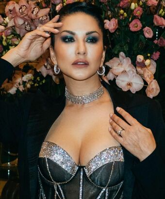 Sunnyleone Nahé Úniky OnlyFans Fotka 17