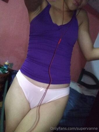 supervanne Nahé Úniky OnlyFans Fotka 21